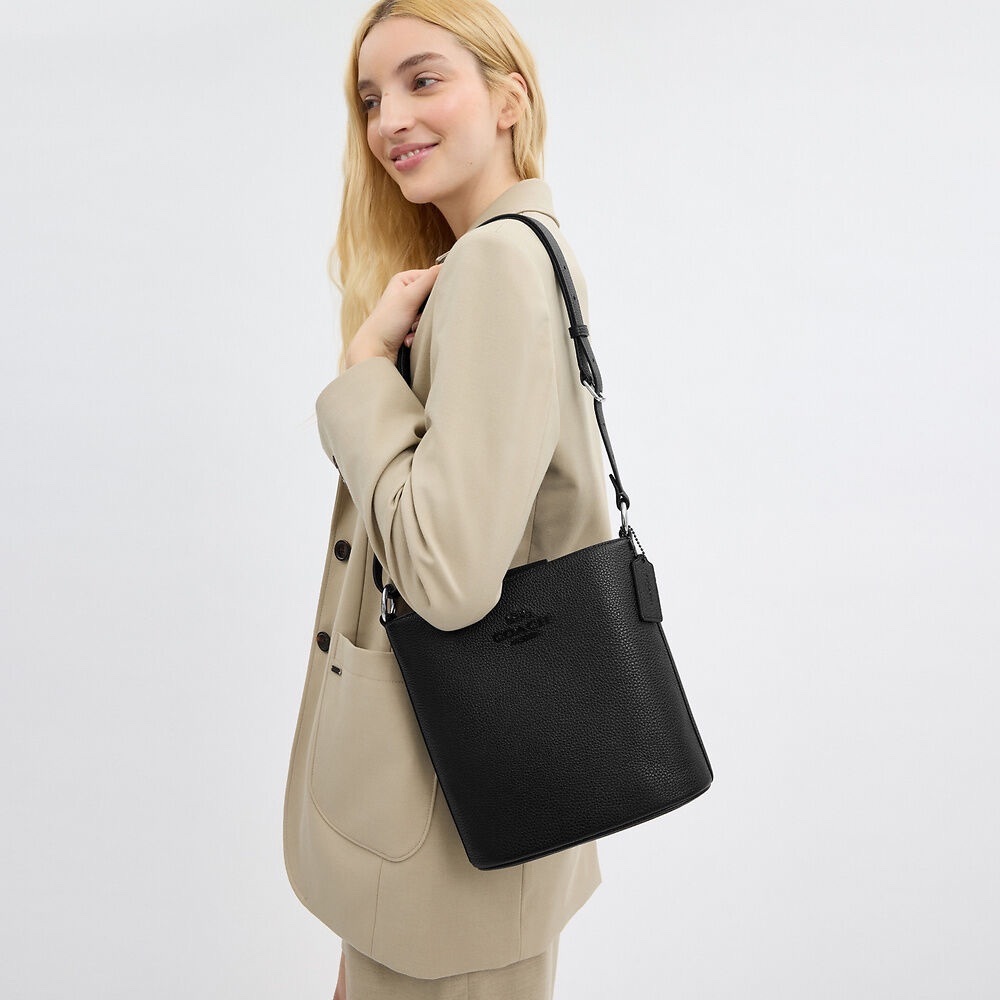 COACH Sophie Bucket Bag – Pebbled Black Leather